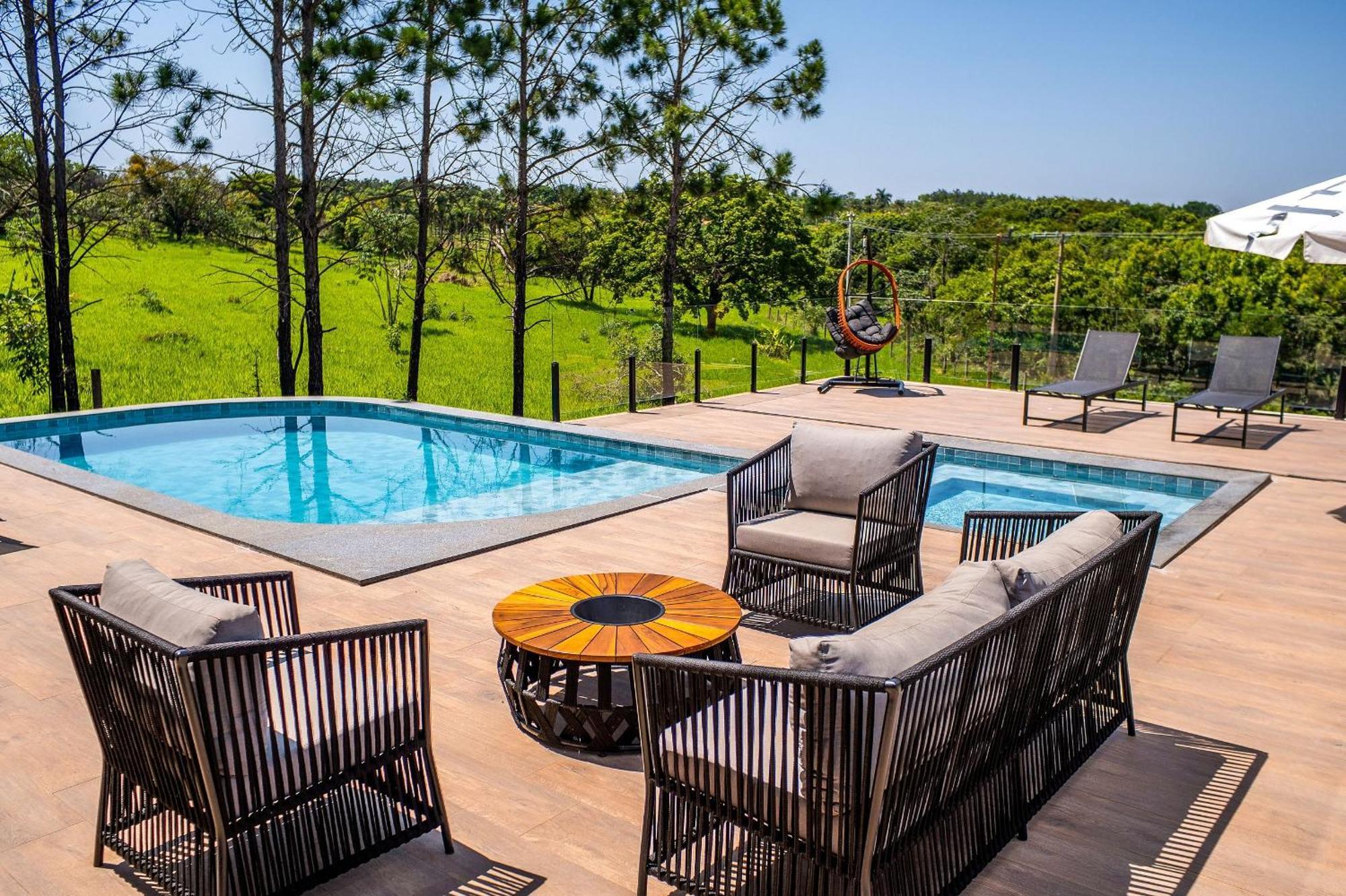 Pousada Com Piscina, Jacuzzi E Com Vista Em Capitolio - Casa Decore 外观 照片
