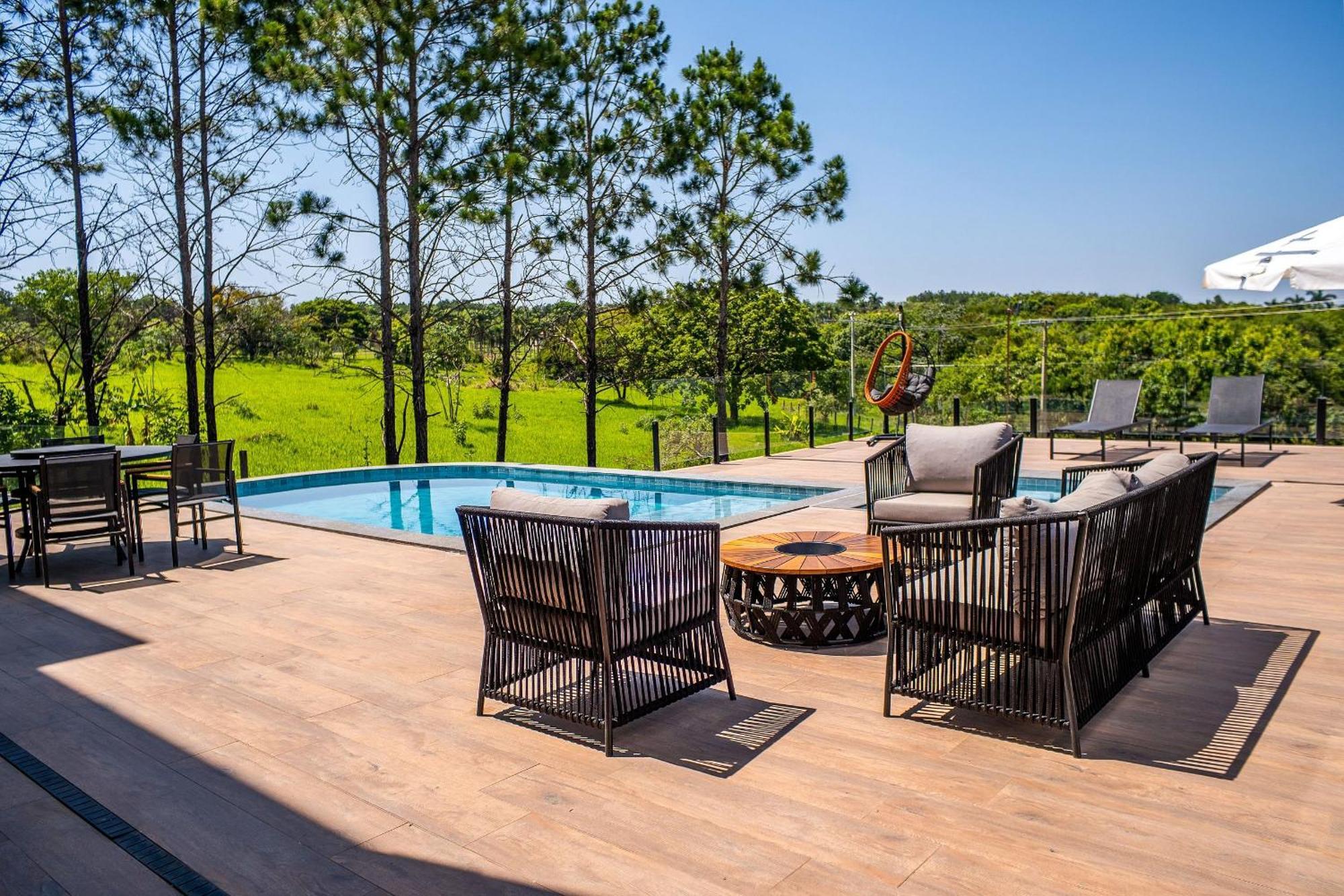 Pousada Com Piscina, Jacuzzi E Com Vista Em Capitolio - Casa Decore 外观 照片