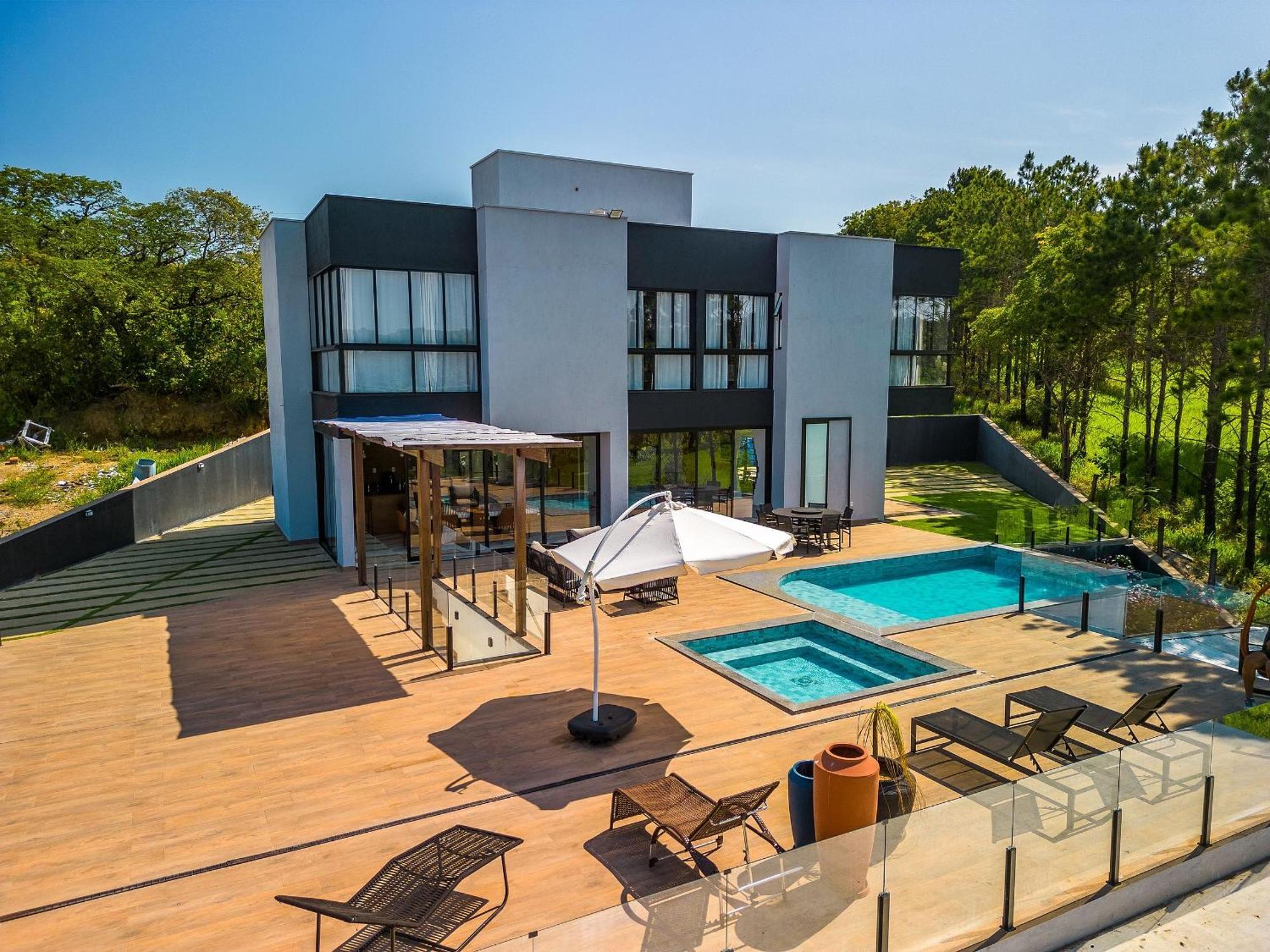 Pousada Com Piscina, Jacuzzi E Com Vista Em Capitolio - Casa Decore 外观 照片